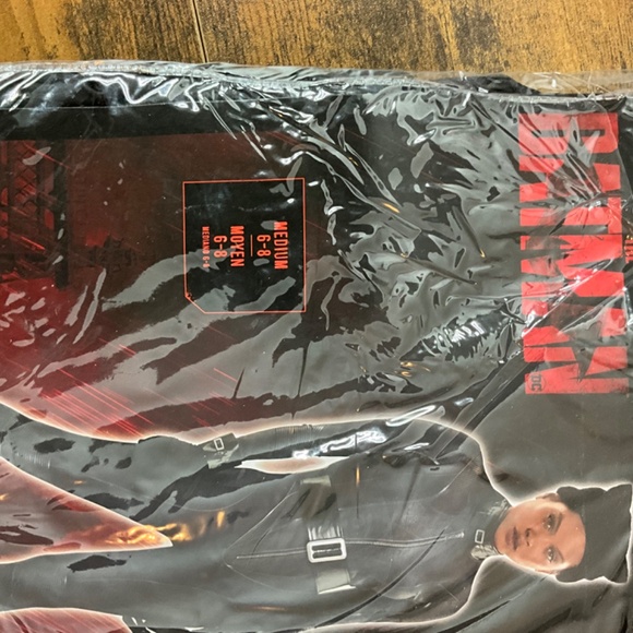 BATMAN COSTUME - Picture 10 of 11